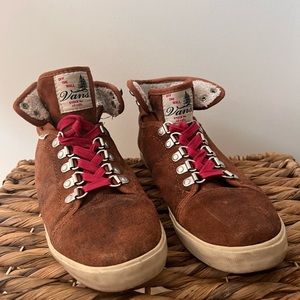 Vans Women's Hadley Hiker Sneakers/Boots